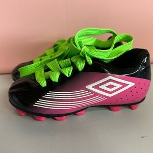 Umbro Turrachi Geometra Soccer Cleats Girls Pink Black size 8 Toddler